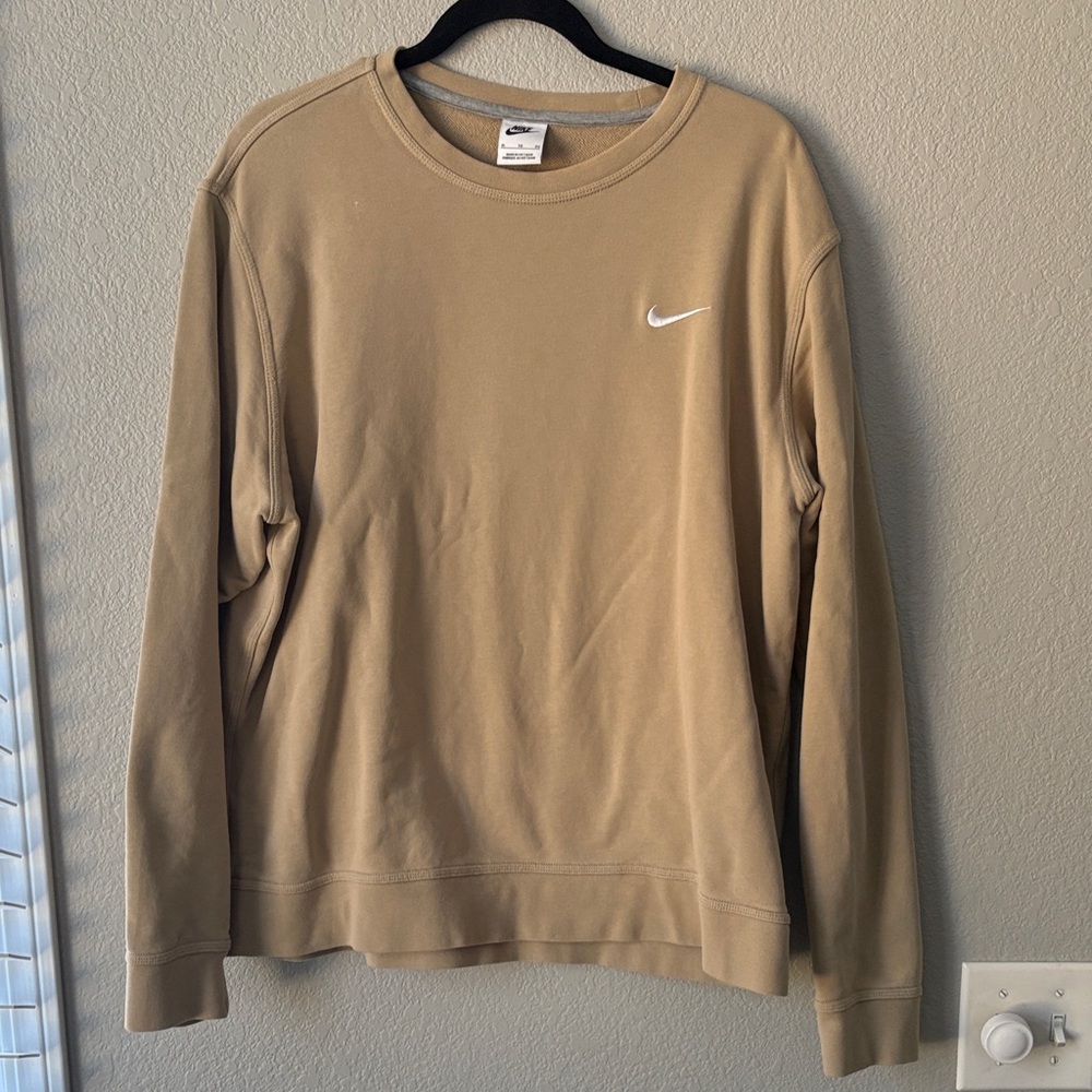 Nike Men's Beige Crewneck Sweater